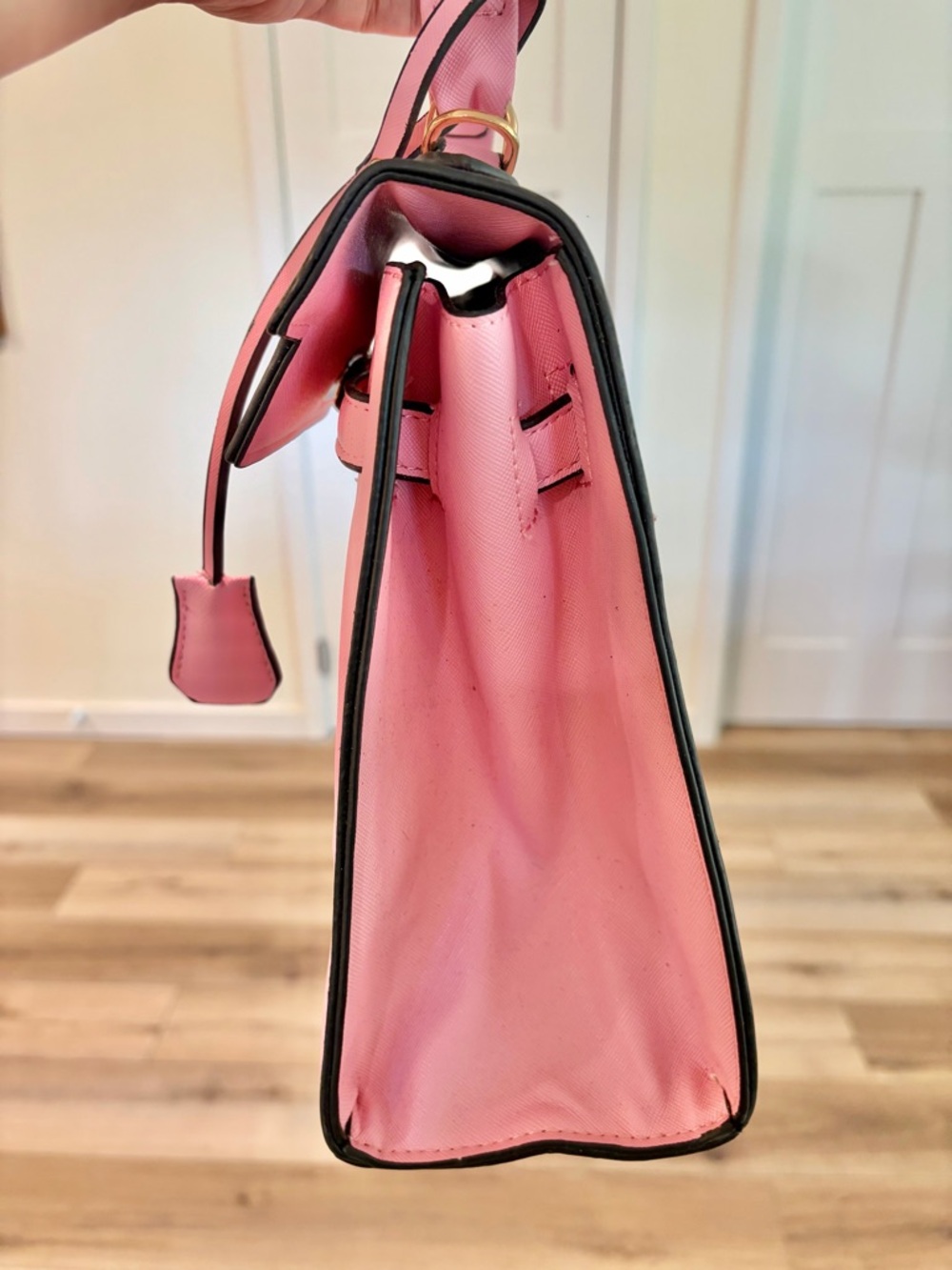 Faux Leather Kelly Style Pink Satchel Turnlock Handbag - Picture 5 of 12
